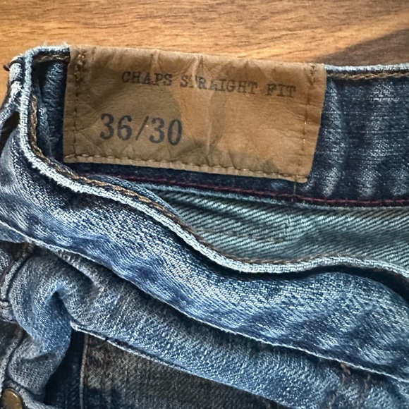 Chaps Men's Straight Fit Dark Blue Jeans - Picture 3 of 4